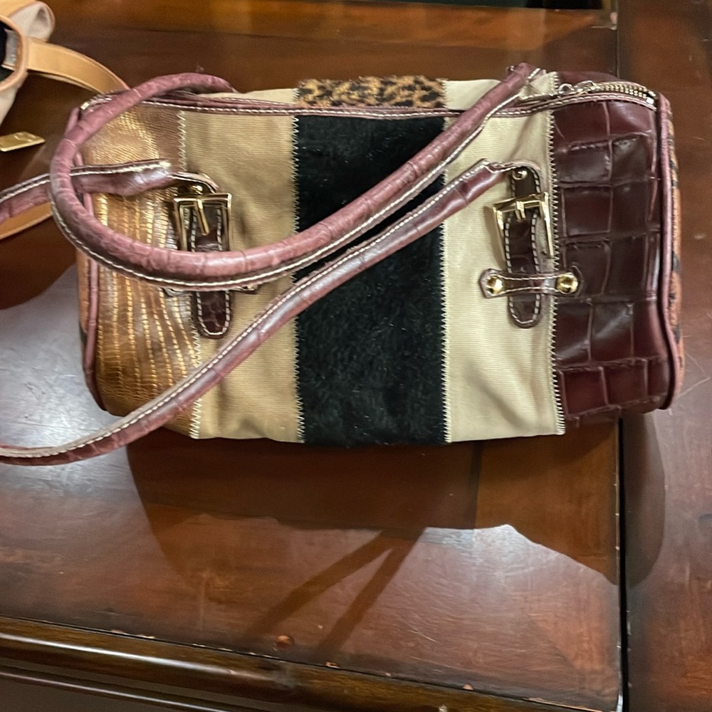 Maxx purse